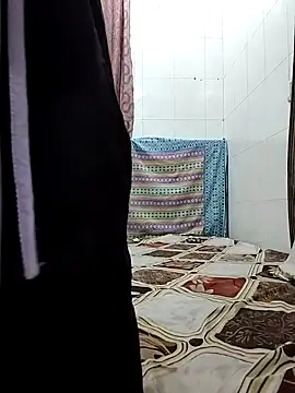 Snapshot of MohiniHott chatting on November 11, 2025, 5:40 am MohiniHott online show from November 11, 2025, 5:40 am