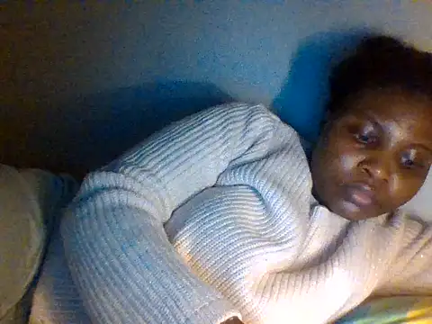 Snapshot of queenzuena chatting on June 25, 2026, 11:09 pm queenzuena online show from June 25, 2026, 11:09 pm