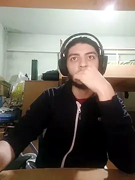 kleineid77 online show from December 9, 2024, 11:13 pm