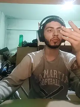 kleineid77 online show from March 15, 2025, 5:59 pm