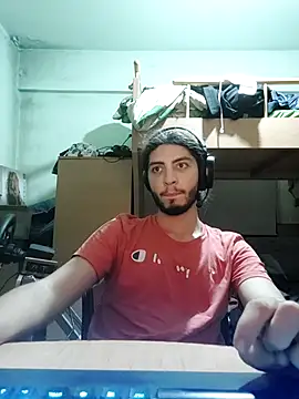 kleineid77 online show from October 31, 2025, 8:10 pm