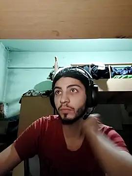 kleineid77 online show from November 5, 2025, 6:19 pm