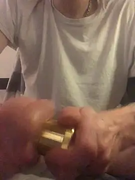 Simboxxx040 online show from December 19, 2024, 5:29 am