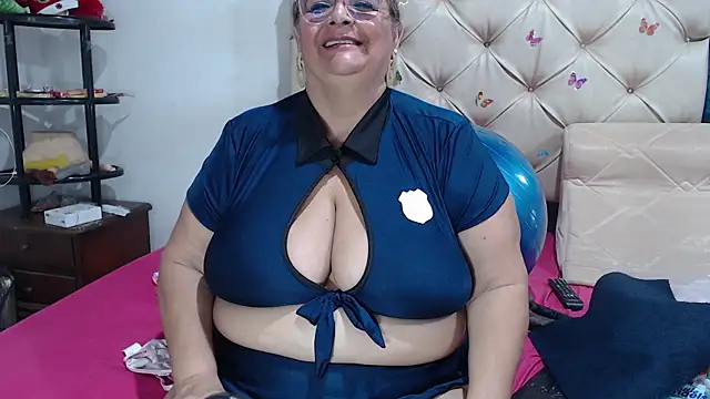 Snapshot of BBW_salome chatting on January 23, 2025, 2:23 am BBW salome online show from January 23, 2025, 2:23 am
