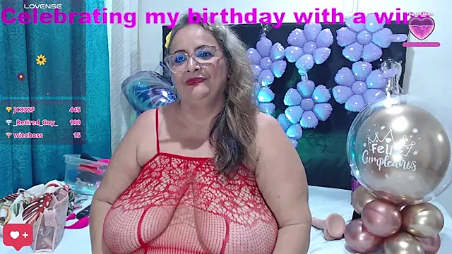 Snapshot of BBW_salome chatting on February 11, 2025, 2:57 am BBW salome online show from February 11, 2025, 2:57 am