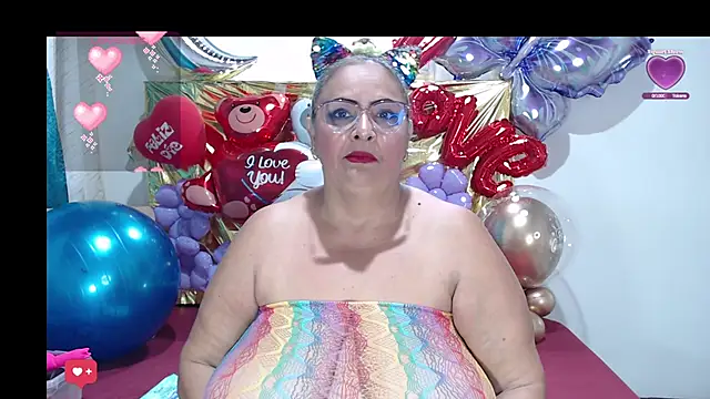 Snapshot of BBW_salome chatting on February 20, 2025, 8:58 pm BBW salome online show from February 20, 2025, 8:58 pm