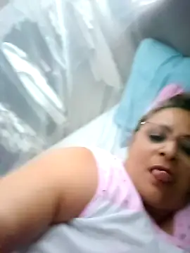 Snapshot of BBW_salome chatting on March 22, 2025, 5:20 pm BBW salome online show from March 22, 2025, 5:20 pm