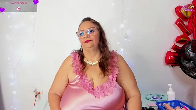 Snapshot of BBW_salome chatting on April 30, 2026, 8:04 pm BBW salome online show from April 30, 2026, 8:04 pm
