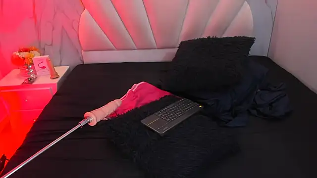 Snapshot of Sheryl_Hamilton chatting on February 22, 2025, 7:01 am Sheryl Hamilton online show from February 22, 2025, 7:01 am