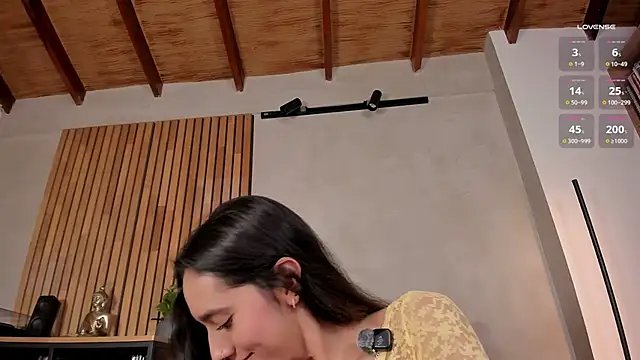 honeyhot69   online show from February 13, 2026, 8:10 am