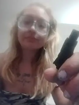 xWhoreAbleX Pika online show from October 28, 2025, 12:03 am