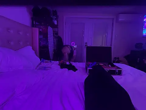 tatted-bitty online show from March 16, 2025, 5:03 am