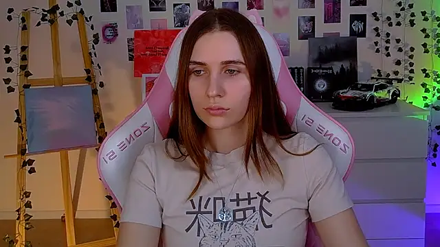 AliceCharmy online show from February 14, 2025, 2:44 pm