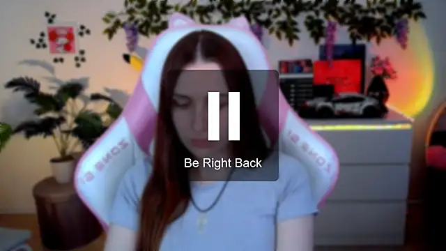 AliceCharmy online show from May 15, 2026, 4:03 pm