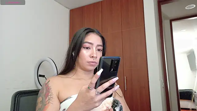 Snapshot of megan_bluee23 chatting on January 9, 2026, 7:15 pm megan bluee23 online show from January 9, 2026, 7:15 pm