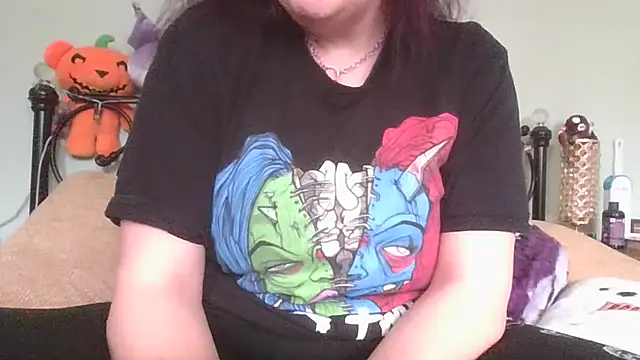 Snapshot of MissKisu chatting on February 7, 2026, 11:47 am MissKisu online show from February 7, 2026, 11:47 am