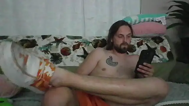 VitaminDrewFl online show from May 7, 2026, 1:55 am
