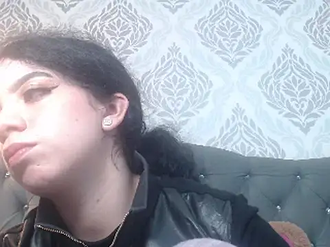 Snapshot of EmmaCowperr chatting on March 18, 2025, 2:59 pm EmmaCowperr online show from March 18, 2025, 2:59 pm