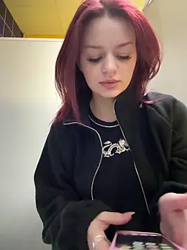 Snapshot of littlebitchess chatting on December 20, 2025, 3:24 am littlebitchess online show from December 20, 2025, 3:24 am