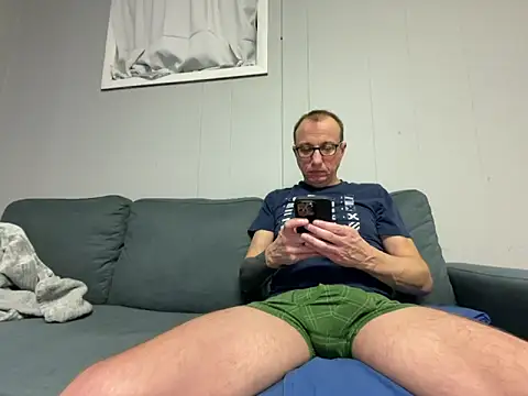 mouser21212 online show from January 2, 2025, 12:55 am