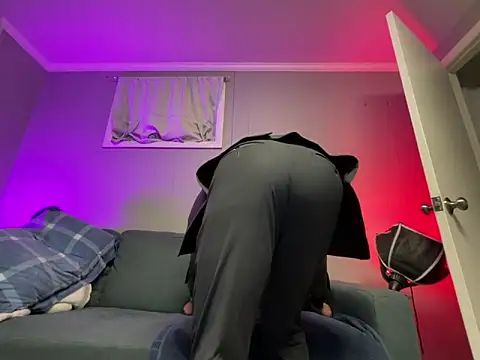 mouser21212 online show from February 14, 2025, 7:38 am