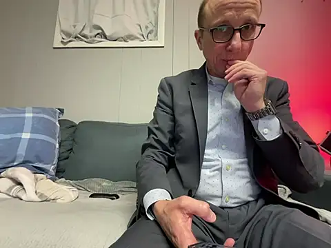 mouser21212 online show from February 18, 2025, 7:10 am