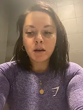 Snapshot of Luccreccia_ chatting on September 28, 2025, 9:25 am Luccreccia  online show from September 28, 2025, 9:25 am