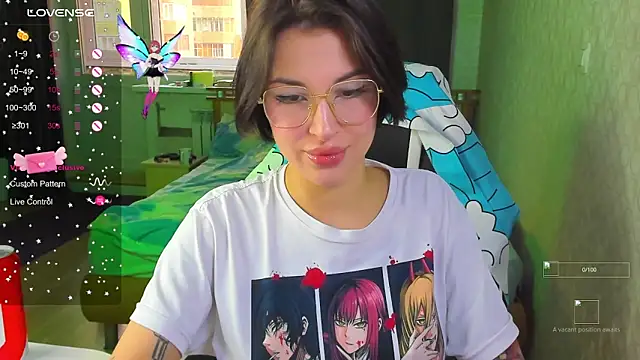 folinskayyya online show from November 18, 2025, 3:34 am