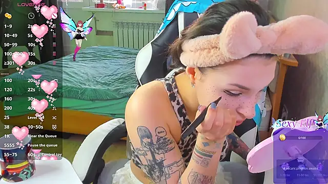 folinskayyya online show from April 4, 2026, 3:49 am