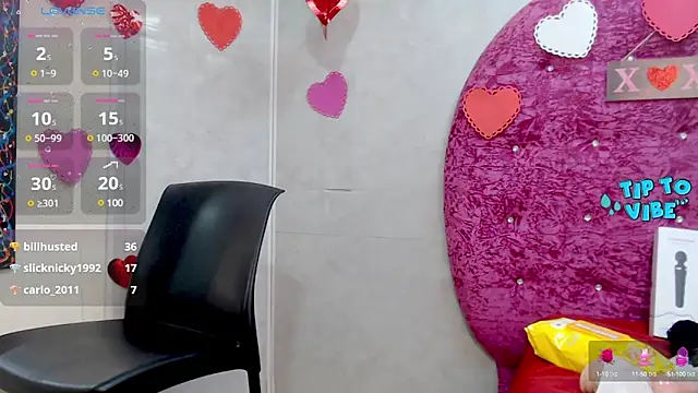Litzy Curly online show from February 19, 2025, 5:49 pm