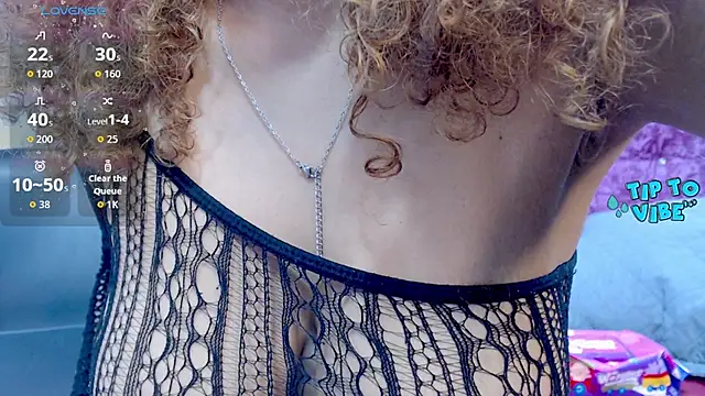 Litzy Curly online show from September 12, 2025, 4:18 pm