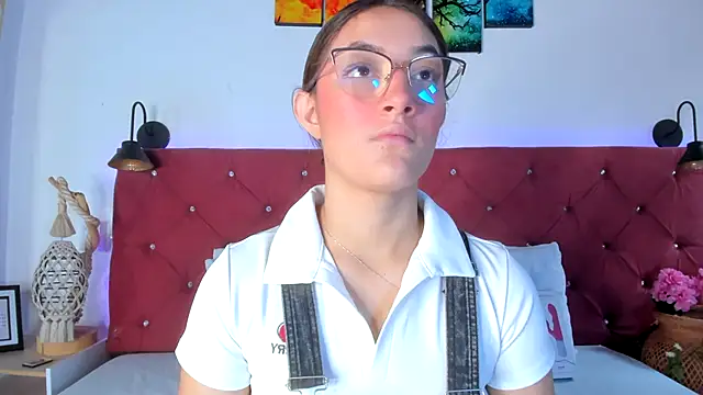 Ruth harvey  online show from November 1, 2025, 1:57 pm