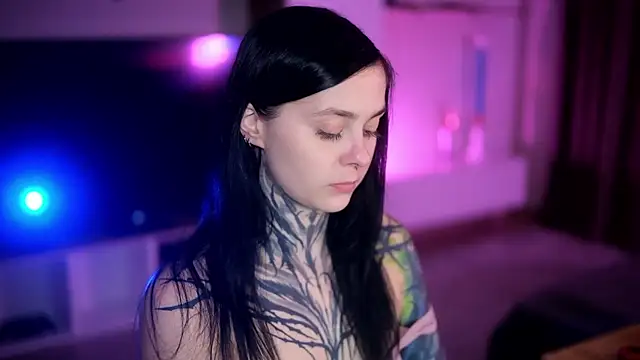 Snapshot of AcidPie chatting on November 11, 2025, 7:36 pm AcidPie online show from November 11, 2025, 7:36 pm