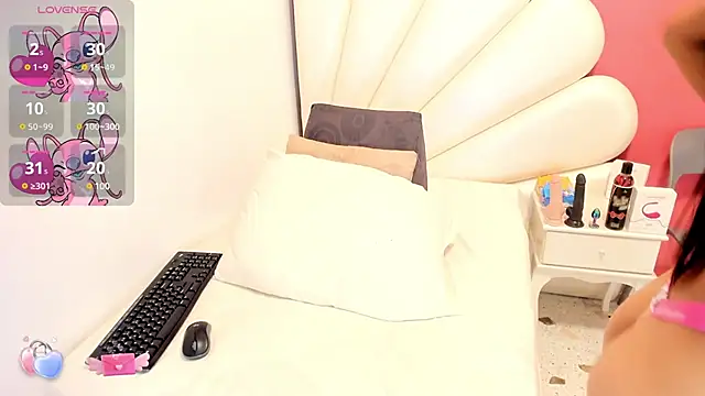 Vicky Freedom online show from March 16, 2025, 2:33 pm