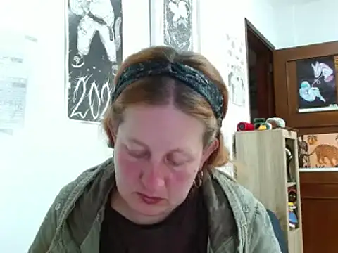 ViioletaMora online show from April 1, 2026, 5:52 am