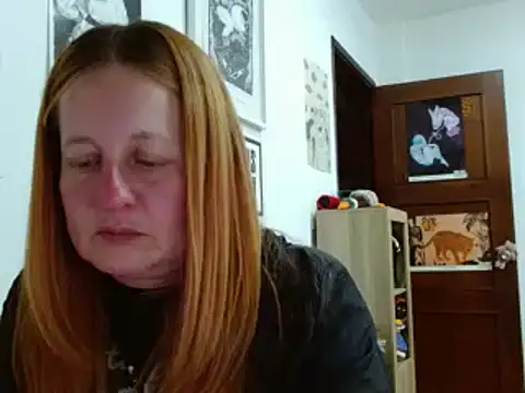 ViioletaMora online show from April 13, 2026, 3:23 am