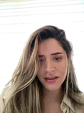 maliciaworld online show from December 4, 2024, 8:40 pm