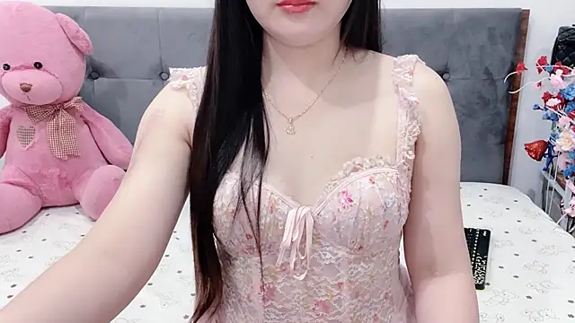 Funikio online show from May 18, 2026, 2:07 am