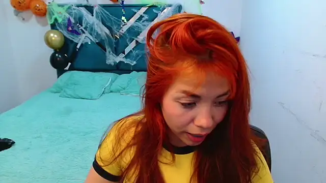 Snapshot of Aylinn_diaz chatting on October 28, 2025, 1:14 pm Aylinn diaz online show from October 28, 2025, 1:14 pm