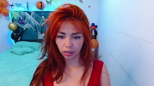 Snapshot of Aylinn_diaz chatting on October 29, 2025, 1:46 pm Aylinn diaz online show from October 29, 2025, 1:46 pm