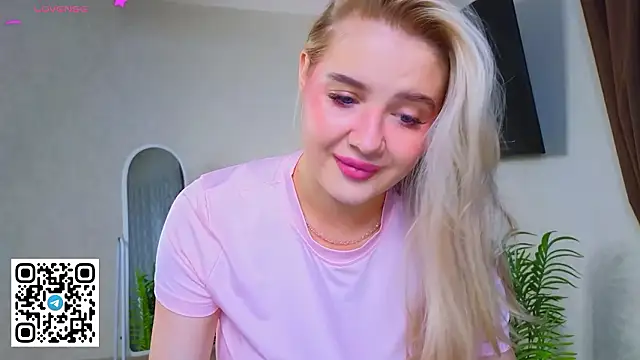 oliviabr0wn0 online show from March 23, 2026, 2:15 am