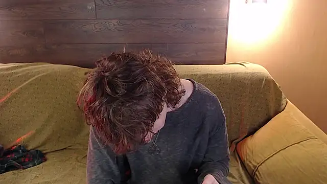 axxxturel online show from February 17, 2026, 9:10 pm