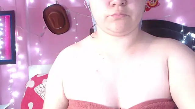 NikkiRous  online show from November 7, 2025, 12:49 pm