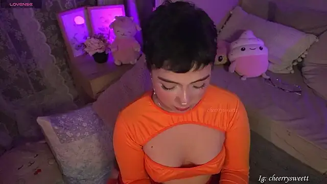 Cheerrysweett online show from March 28, 2026, 2:44 am