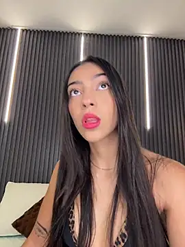 Ema azel online show from December 18, 2025, 1:39 pm