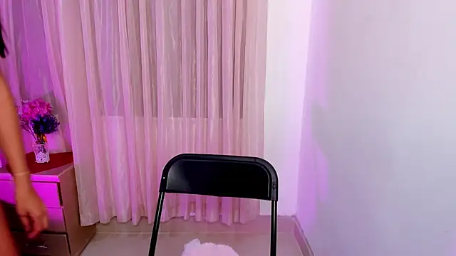 vale kross online show from September 9, 2025, 2:16 pm