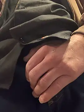 Snapshot of BIGWHITECOCKDOC36 chatting on January 1, 2025, 1:48 pm BIGWHITECOCKDOC36 online show from January 1, 2025, 1:48 pm