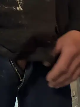 Snapshot of BIGWHITECOCKDOC36 chatting on January 16, 2025, 9:37 am BIGWHITECOCKDOC36 online show from January 16, 2025, 9:37 am