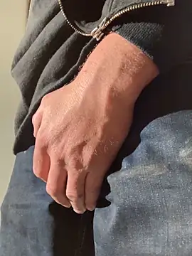 Snapshot of BIGWHITECOCKDOC36 chatting on February 3, 2025, 1:08 pm BIGWHITECOCKDOC36 online show from February 3, 2025, 1:08 pm