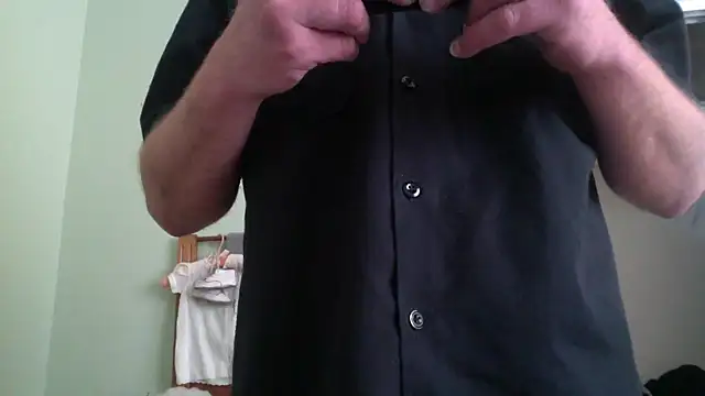 Snapshot of BIGWHITECOCKDOC36 chatting on March 19, 2025, 3:40 pm BIGWHITECOCKDOC36 online show from March 19, 2025, 3:40 pm